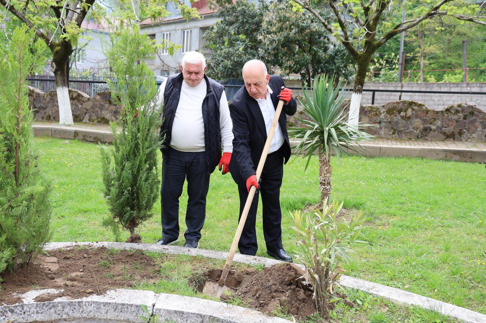 22 აპრილს დედამიწის დღე აღინიშნება